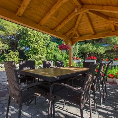 Apartmani Vesna Grebastica Exterior photo