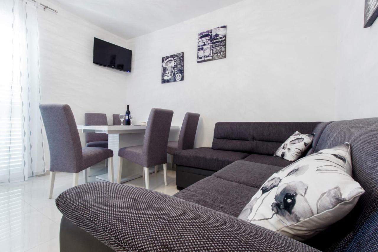 Apartment Vesna *